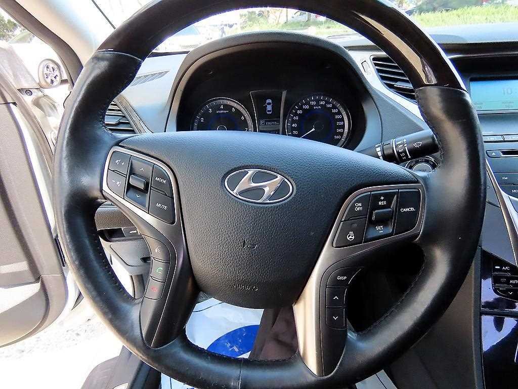 현대 그랜저 그랜저 HG HG300 PRIME 이미지 8
