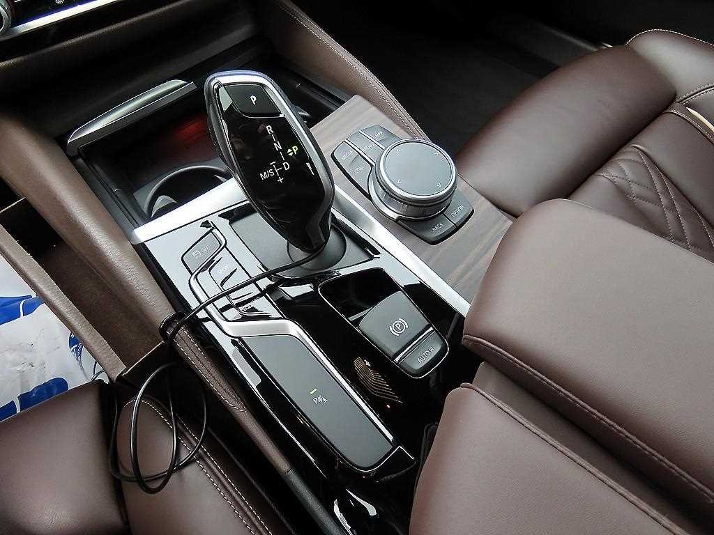 BMW 5시리즈 5시리즈 (G30) 520i M 스포츠 이미지 11