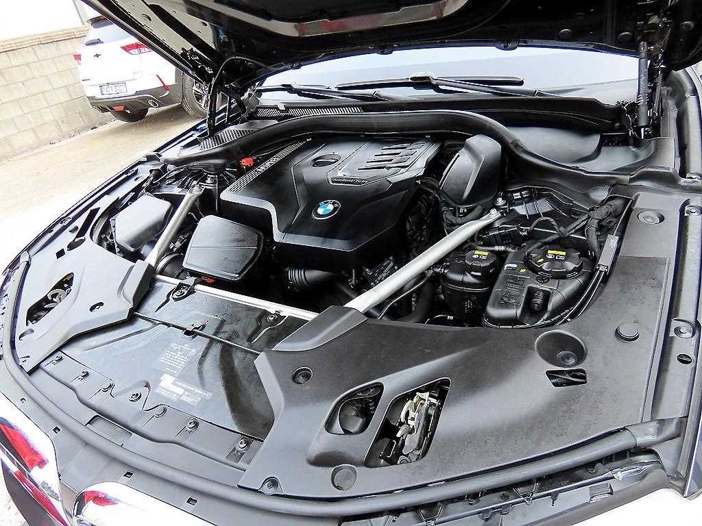 BMW 5시리즈 5시리즈 (G30) 520i M 스포츠 이미지 19