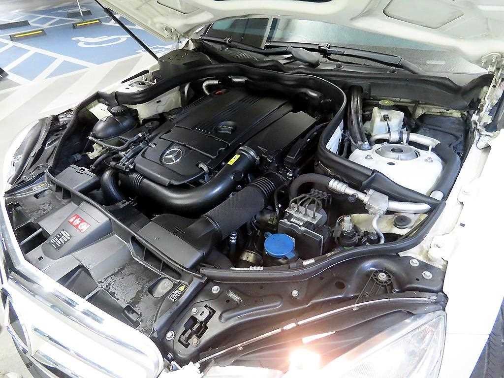 벤츠 E 클래스 E-클래스 W212 E200 CGI 아방가르드 이미지 19