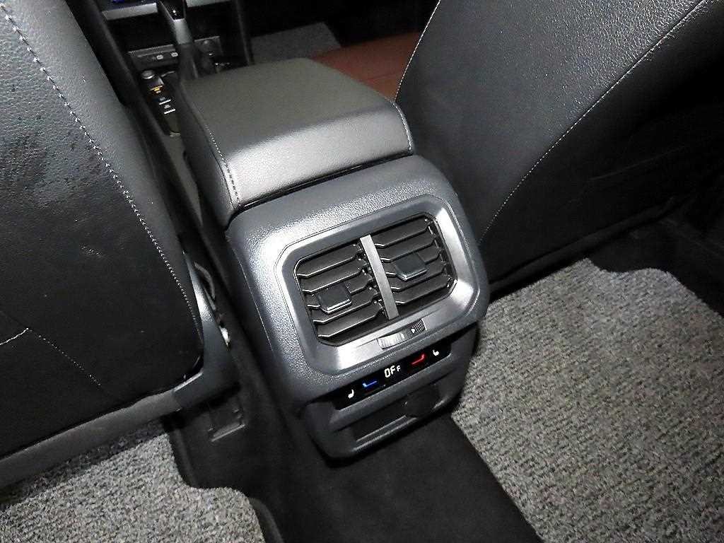 폭스바겐 티구안 티구안 올스페이스 2.0 TSI 프레스티지 이미지 14