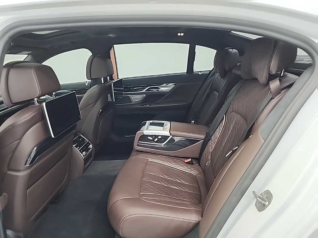 BMW 7시리즈 7시리즈 (G11) 740Li xDrive M SPORT 스포츠 이미지 13