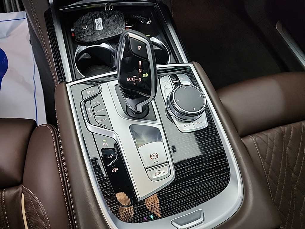 BMW 7시리즈 7시리즈 (G11) 740Li xDrive M SPORT 스포츠 이미지 9