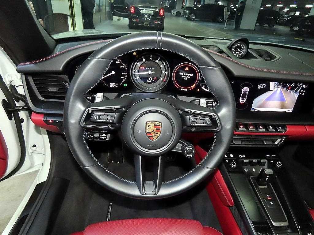 포르쉐 911 911(992) 카레라 GTS 카브리올레 이미지 11