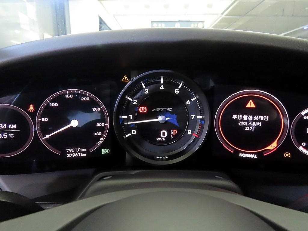 포르쉐 911 911(992) 카레라 GTS 카브리올레 이미지 12