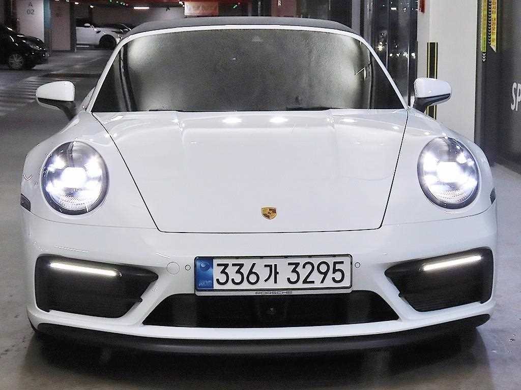 포르쉐 911 911(992) 카레라 GTS 카브리올레 이미지 2