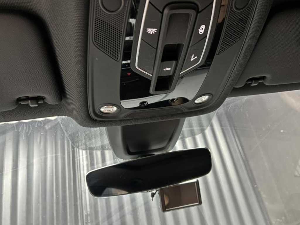 아우디 A4 A4 (B9) 40 TFSI 프리미엄 이미지 12