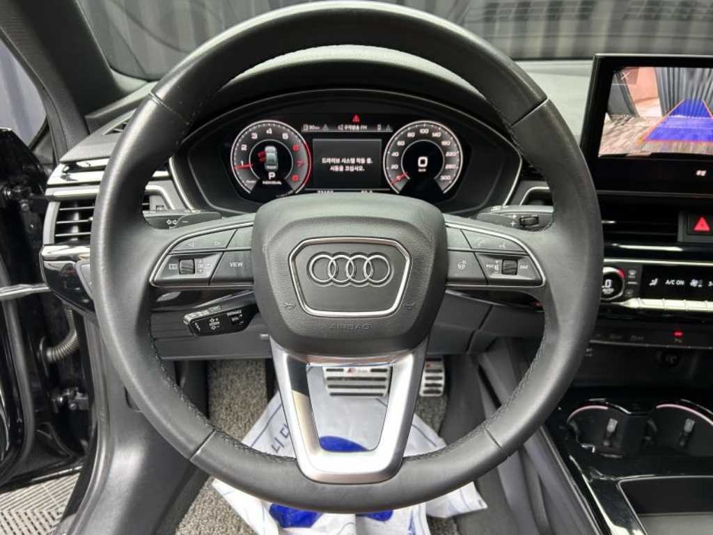 아우디 A4 A4 (B9) 40 TFSI 프리미엄 이미지 8