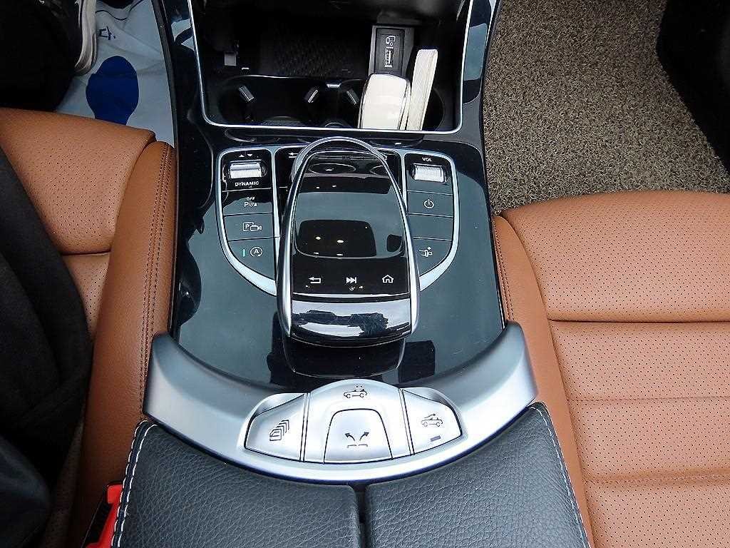 벤츠 C 클래스 C클래스 W205 C200 카브리올레 이미지 16