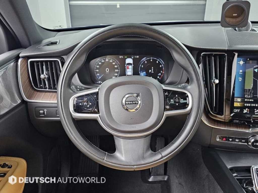 볼보 XC60 XC60(2세대) B5 AWD 인스크립션 이미지 13