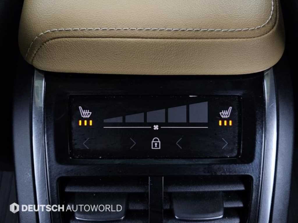 볼보 XC60 XC60(2세대) B5 AWD 인스크립션 이미지 16