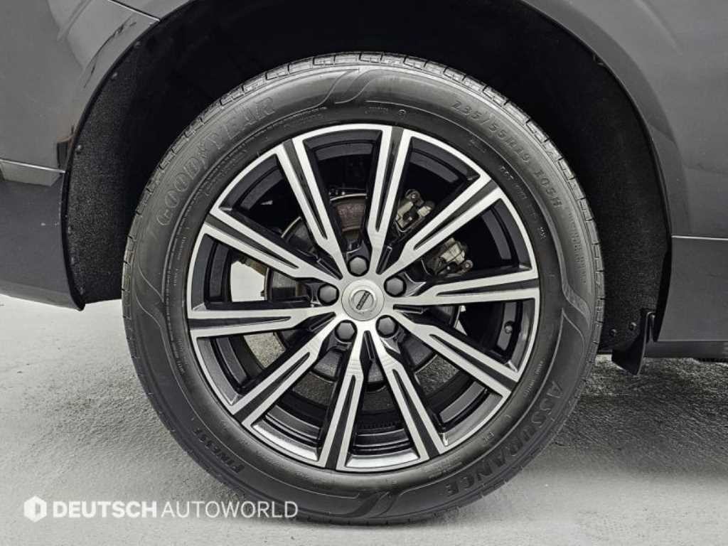 볼보 XC60 XC60(2세대) B5 AWD 인스크립션 이미지 5