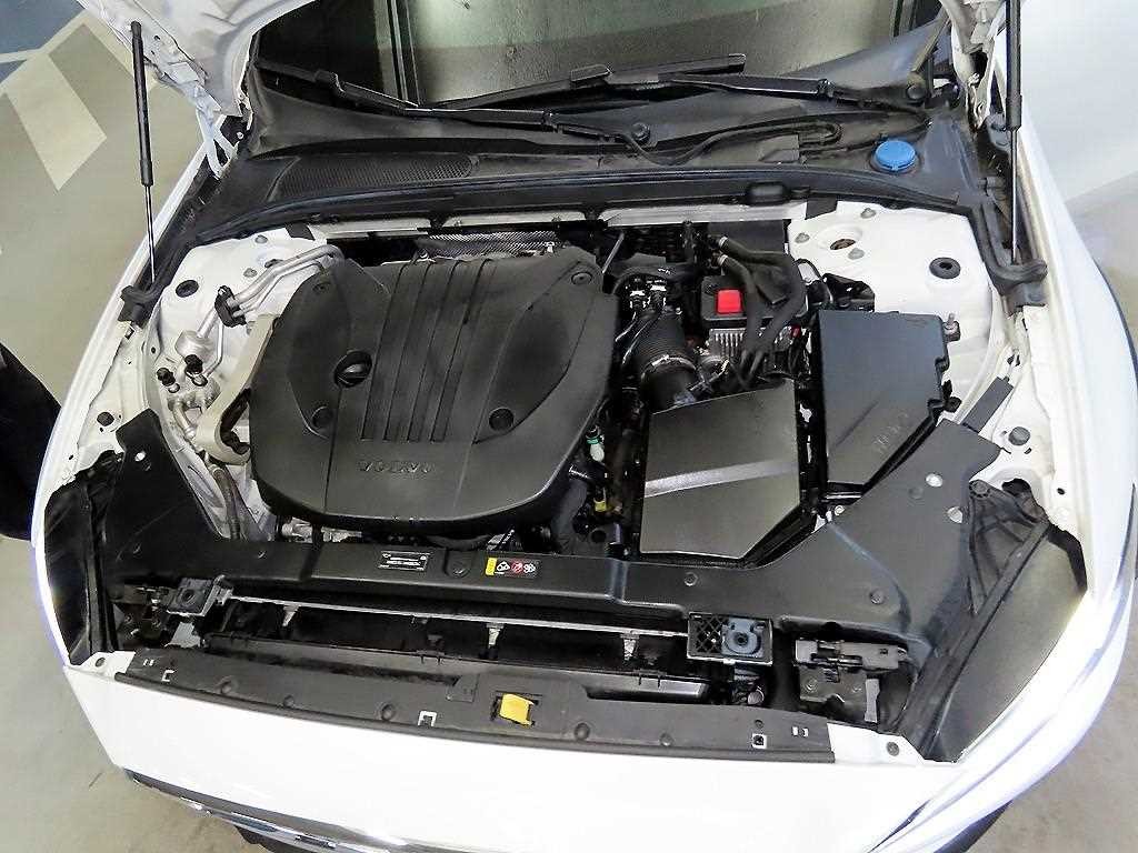 볼보 V60 V60 크로스 컨트리 2세대 2.0 B5 프로 AWD 이미지 19