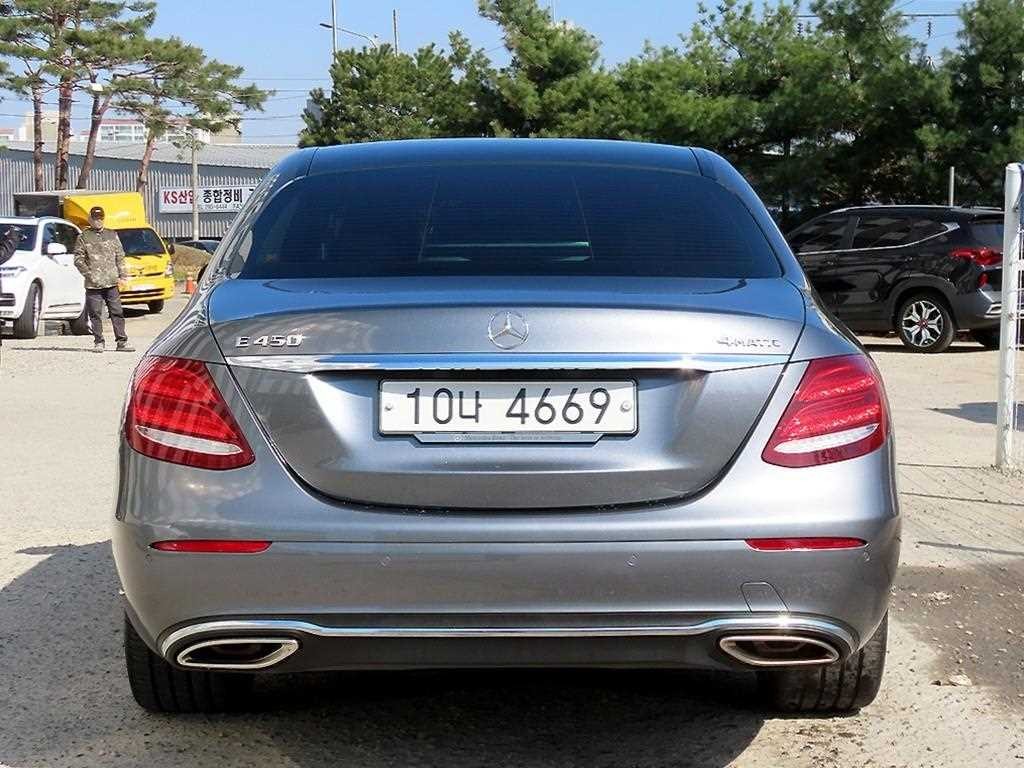 벤츠 E 클래스 E-클래스 W213 E450 4MATIC 익스클루시브 이미지 4