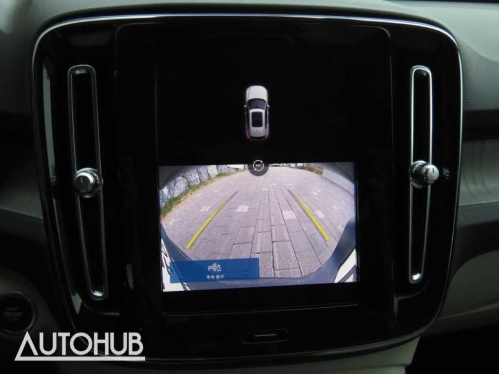 볼보 XC40 B4 AWD 얼티메이트 브라이트 이미지 10