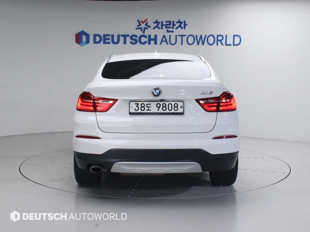 BMW X4 X4 (F26) xDrive 20d 이미지 4