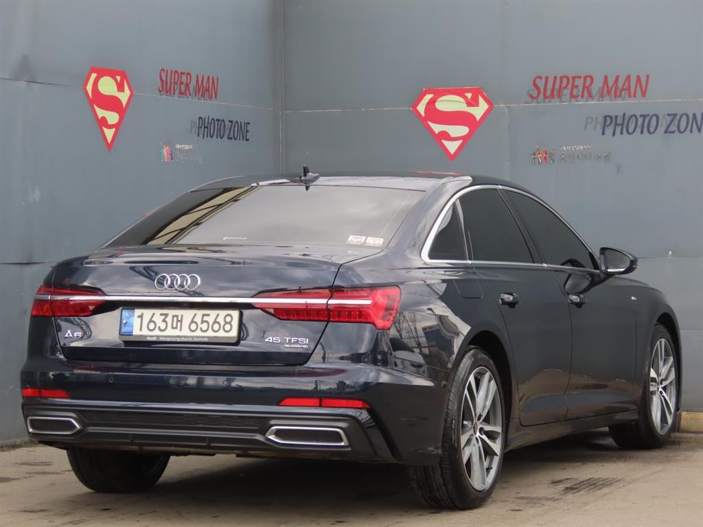 아우디 A6 A6 (C8) 45 TFSI 콰트로 프리미엄 이미지 3