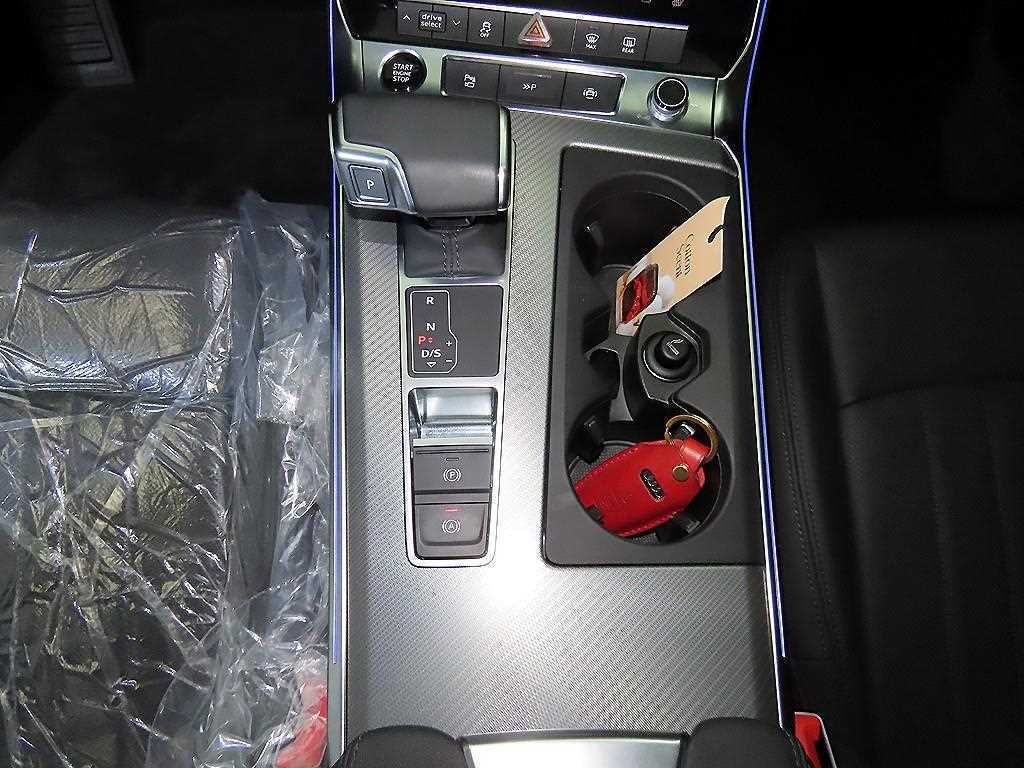 아우디 A6 A6 (C8) 40 TDI 이미지 12