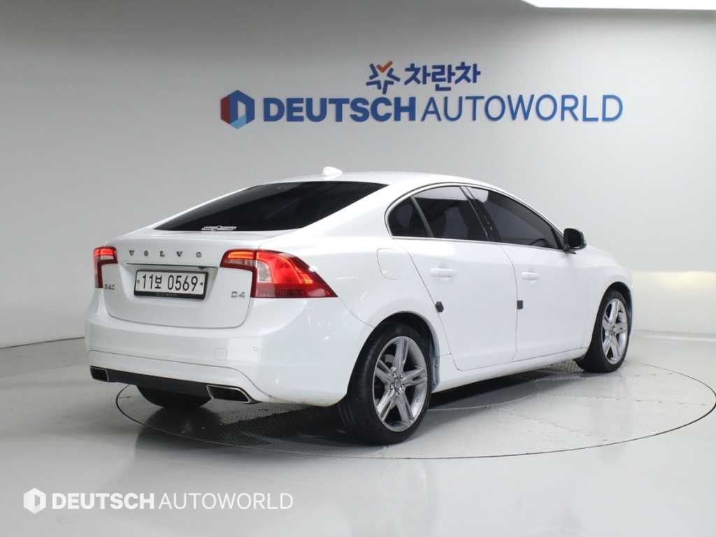볼보 S60 뉴S60 D4 이미지 2