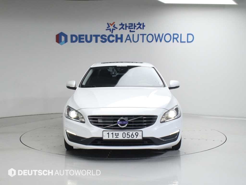 볼보 S60 뉴S60 D4 이미지 3