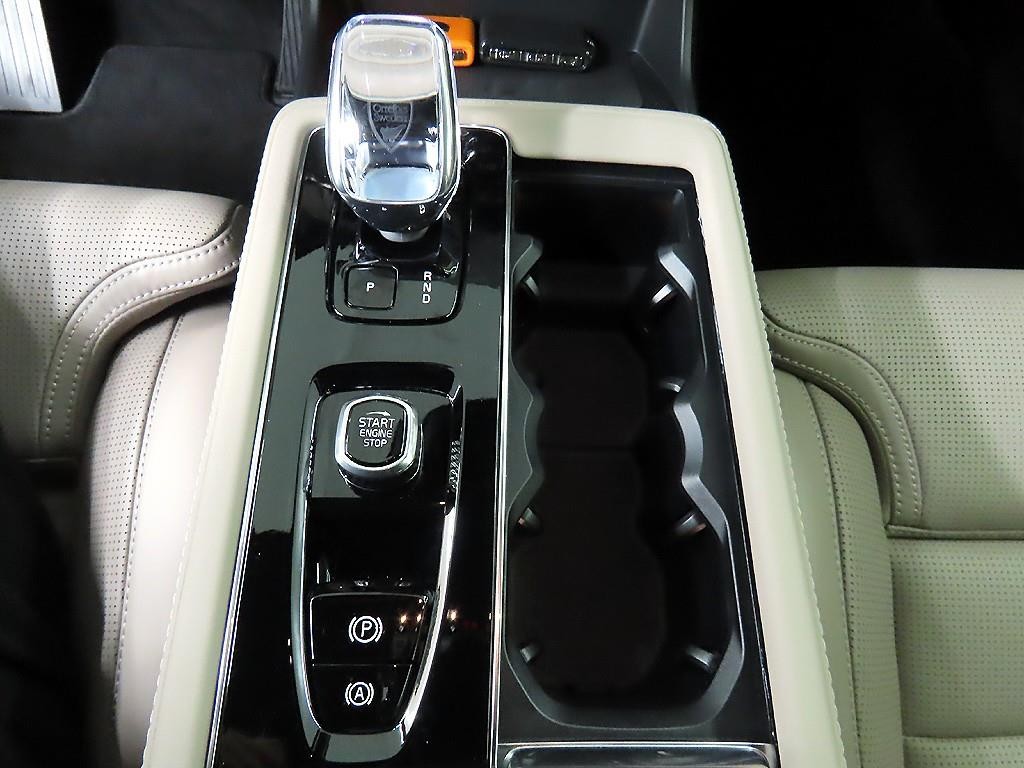 볼보 XC90 XC90 2세대 2.0 T8 AWD 울트라 이미지 10