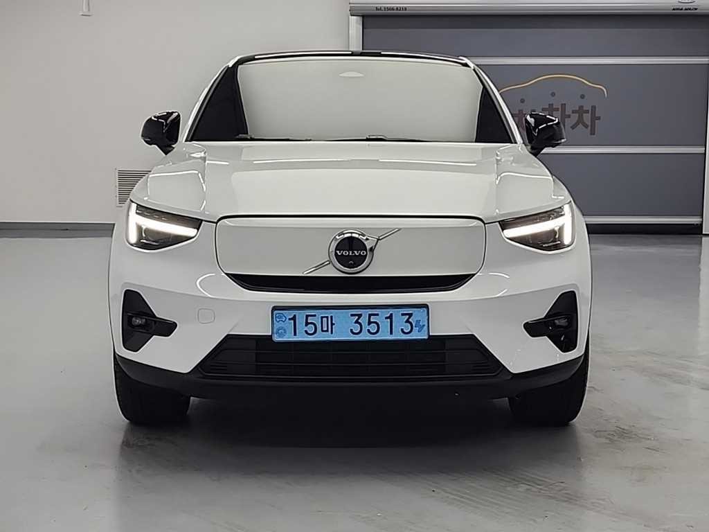 볼보 C40 리차지 트윈 얼티메이트 AWD 이미지 2