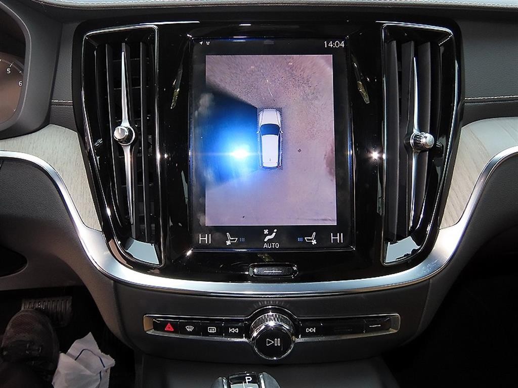 볼보 V60 V60 크로스 컨트리 2세대 2.0 T5 프로 AWD 이미지 13