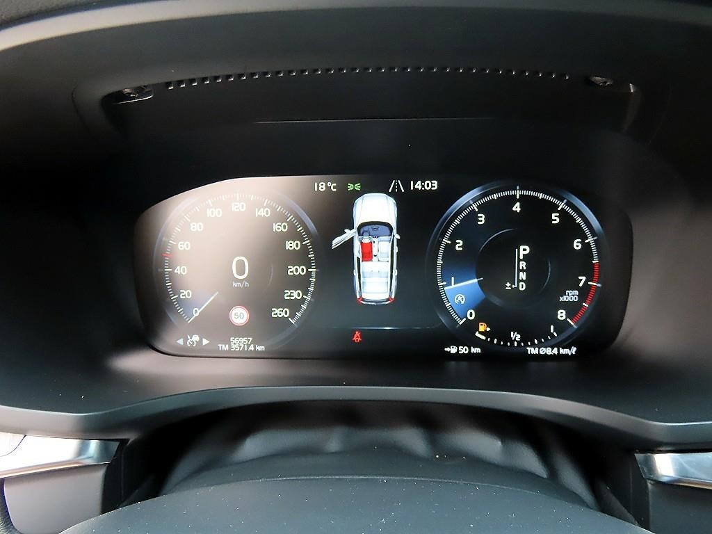 볼보 V60 V60 크로스 컨트리 2세대 2.0 T5 프로 AWD 이미지 9