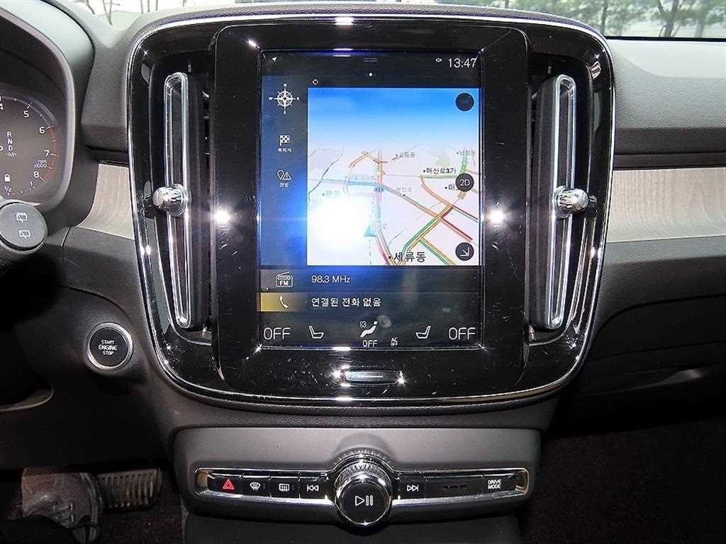 볼보 XC40 B4 AWD 인스크립션 이미지 12