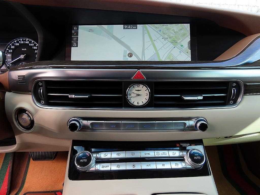 제네시스 G90 3.3 T AWD 프리미엄 럭셔리 이미지 15