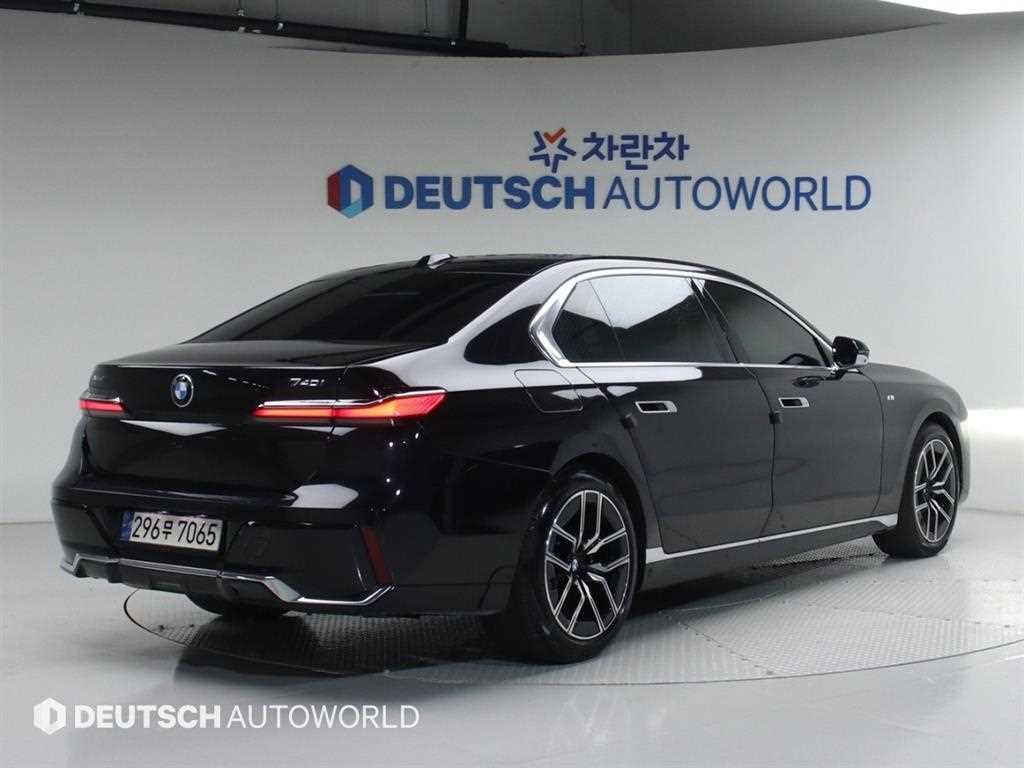 BMW 7시리즈 7시리즈 (G70) 740i xDrive M 스포츠 리미티드 이미지 4
