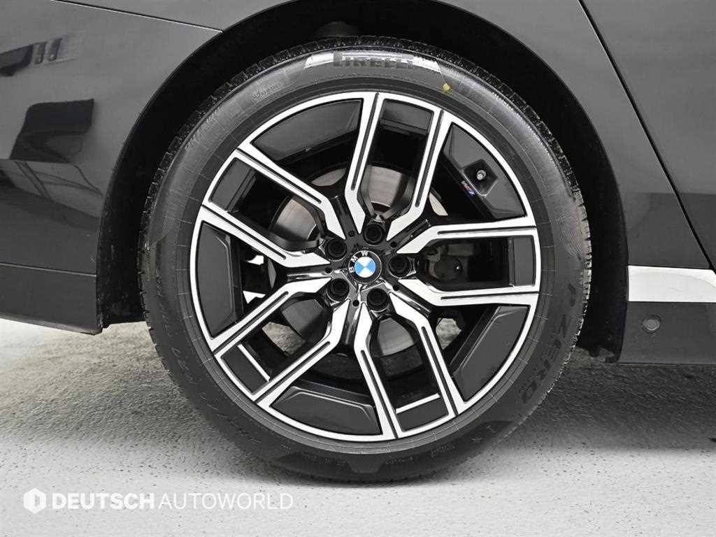 BMW 7시리즈 7시리즈 (G70) 740i xDrive M 스포츠 리미티드 이미지 6