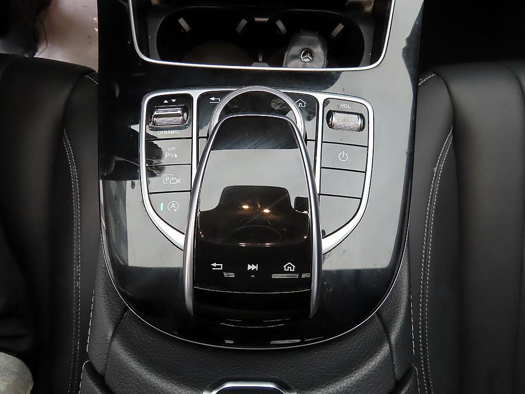 벤츠 E 클래스 E-클래스 W213 E220d 4MATIC 익스클루시브 이미지 12
