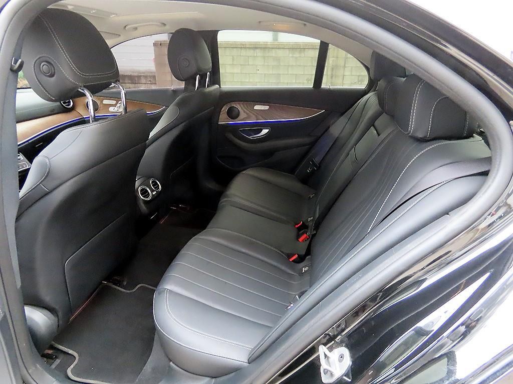 벤츠 E 클래스 E-클래스 W213 E220d 4MATIC 익스클루시브 이미지 6