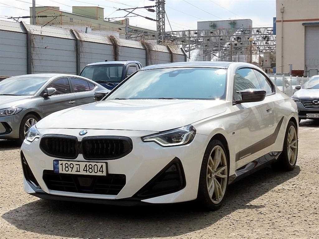 BMW 2시리즈 2시리즈 (G42) M240i xDrive 쿠페 이미지 2