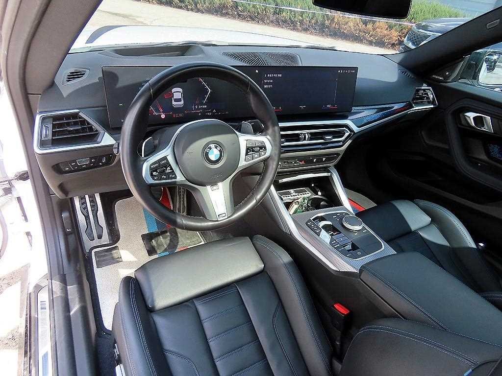 BMW 2시리즈 2시리즈 (G42) M240i xDrive 쿠페 이미지 7