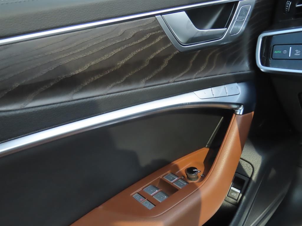 아우디 A6 A6 (C8) 45 TFSI 콰트로 프리미엄 이미지 13