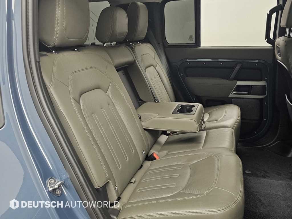랜드로버 디펜더 디펜더 (L663) 110 D250 SE 이미지 12