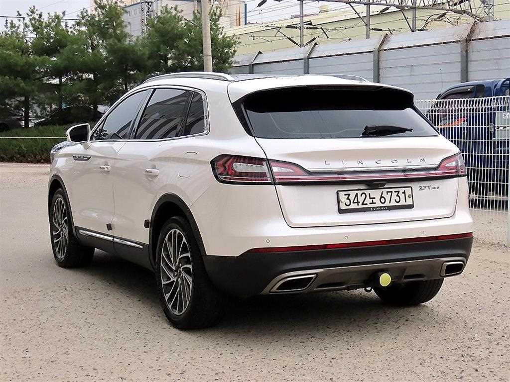 링컨 노틸러스 2.7 리저브 AWD 이미지 3