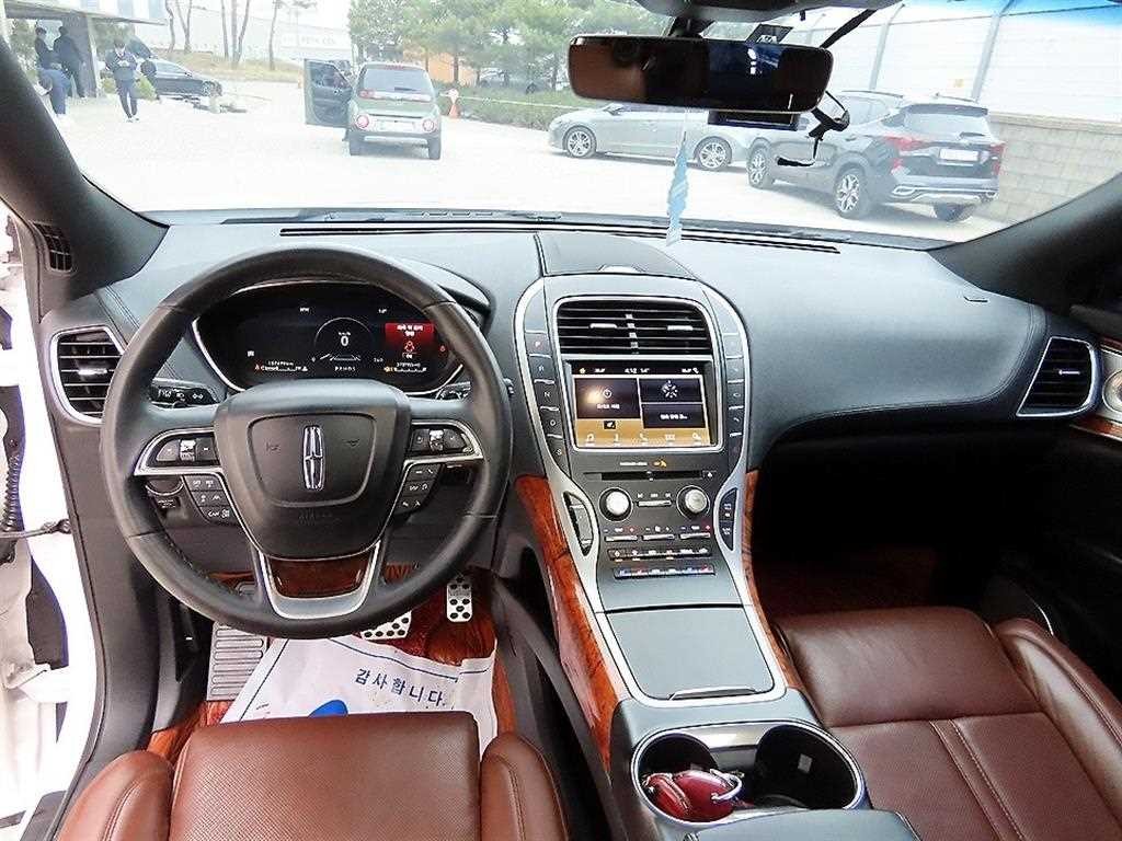 링컨 노틸러스 2.7 리저브 AWD 이미지 7