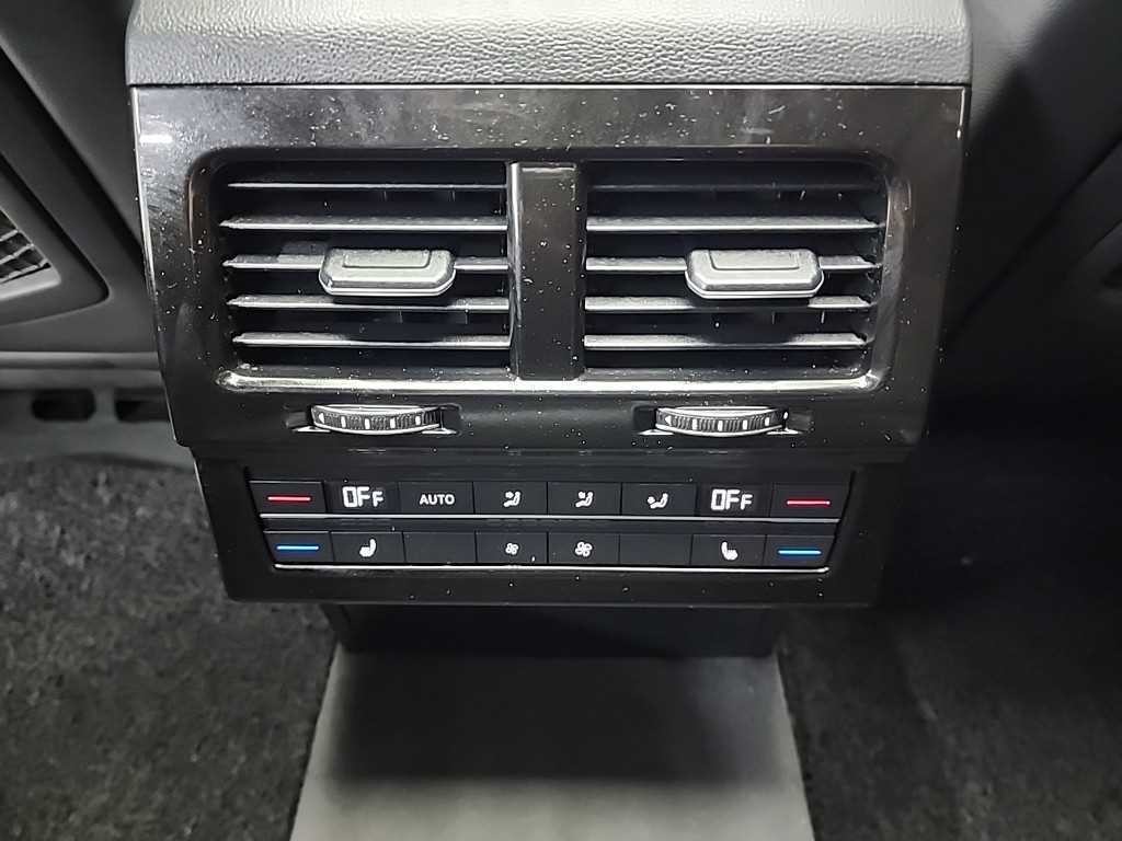 폭스바겐 투아렉 투아렉 3세대 3.0 TDI R라인 이미지 13
