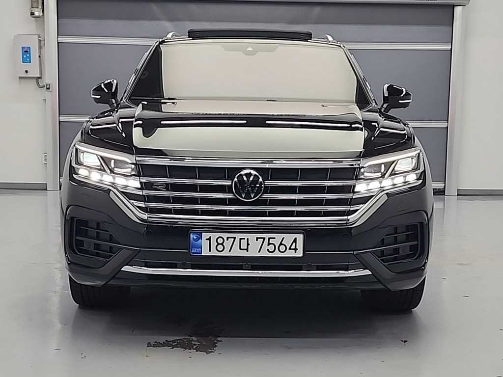 폭스바겐 투아렉 투아렉 3세대 3.0 TDI R라인 이미지 2