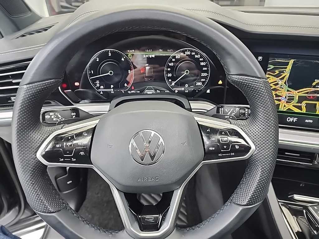 폭스바겐 투아렉 투아렉 3세대 3.0 TDI R라인 이미지 9