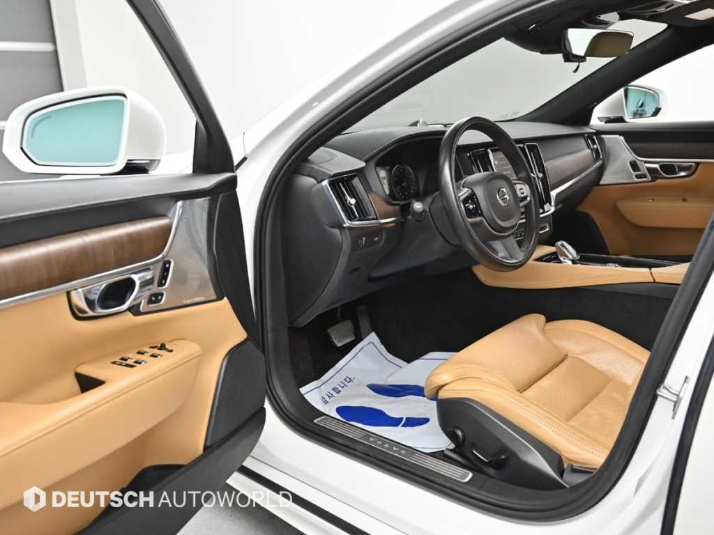 볼보 S90 B6 AWD 인스크립션 이미지 11