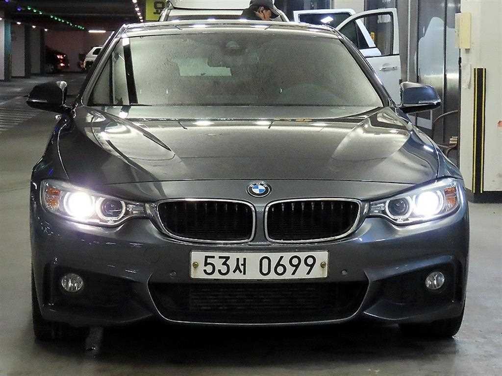 BMW 4시리즈 4시리즈 (F32) 428i 쿠페 M 스포츠 이미지 1