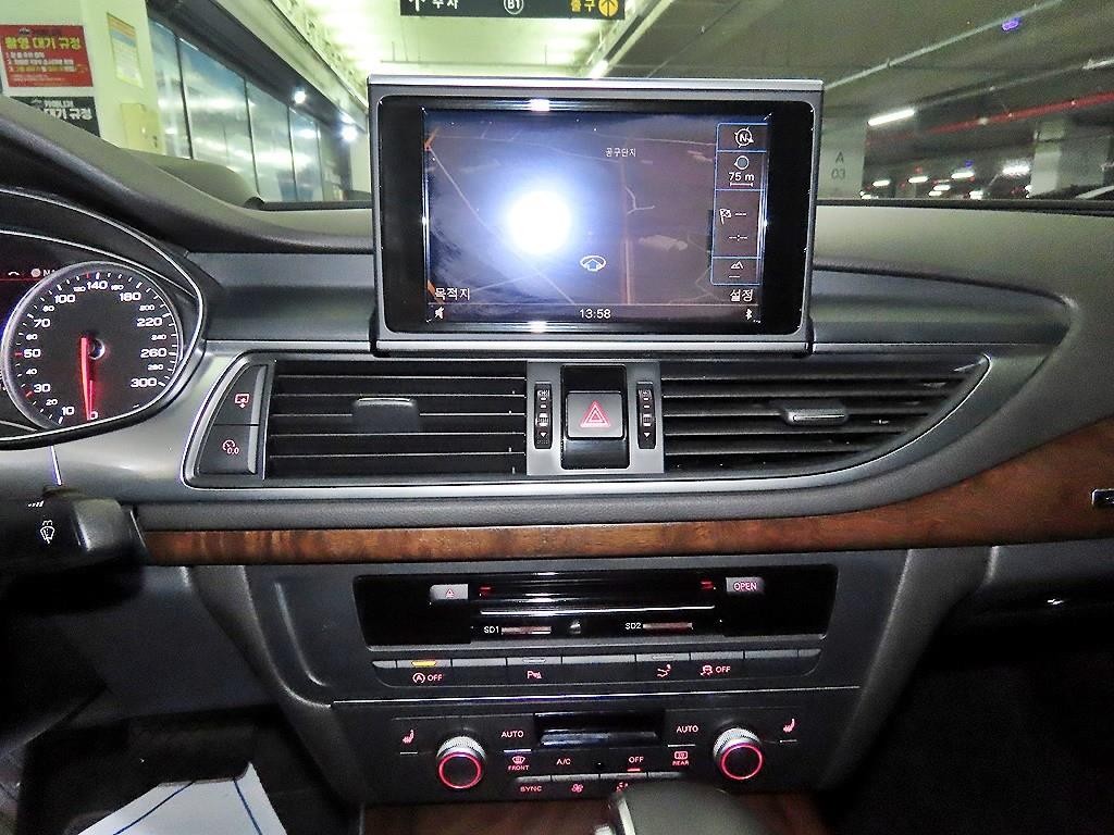 아우디 A7 3.0 TFSI 콰트로 다이나믹 이미지 11