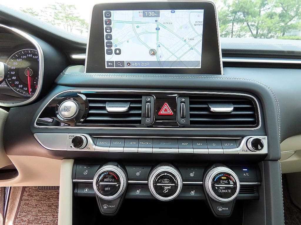 제네시스 G70 2.0T AWD 엘리트 이미지 13