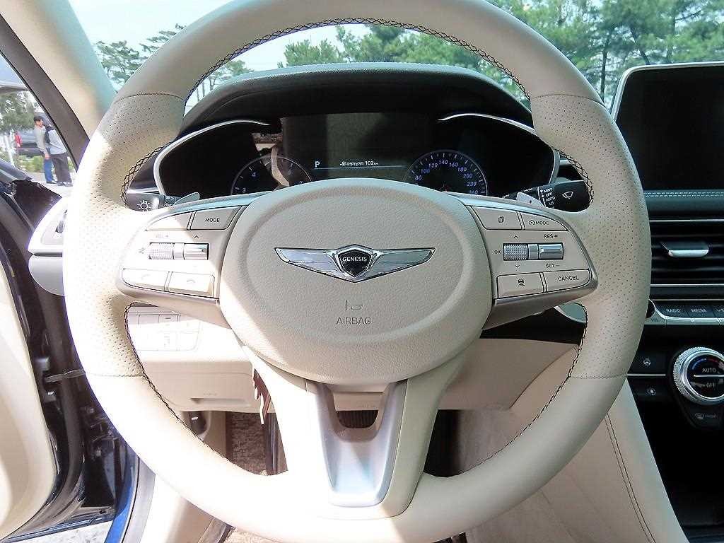 제네시스 G70 2.0T AWD 엘리트 이미지 8