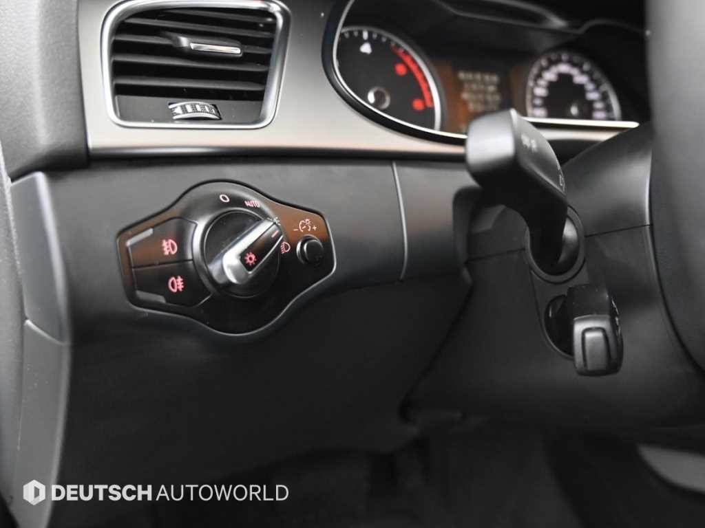 아우디 A4 뉴 A4 2.0 TDI 콰트로 다이나믹 이미지 16