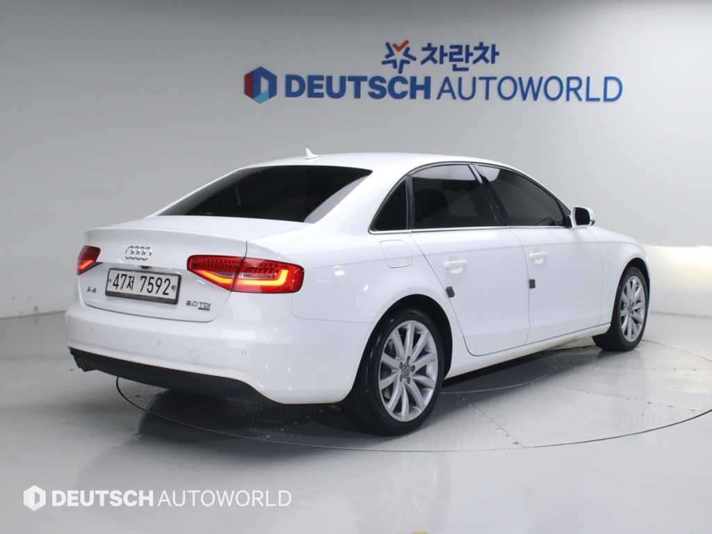 아우디 A4 뉴 A4 2.0 TDI 콰트로 다이나믹 이미지 2